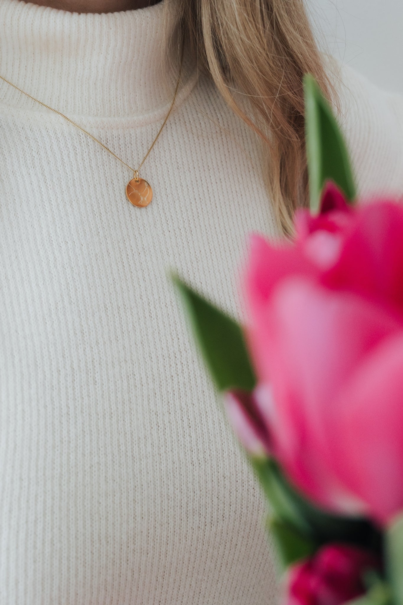 MOTHERS DAY EDITION I KETTE 8K GOLD mit Mama-Kind Zeichnung als Gravur