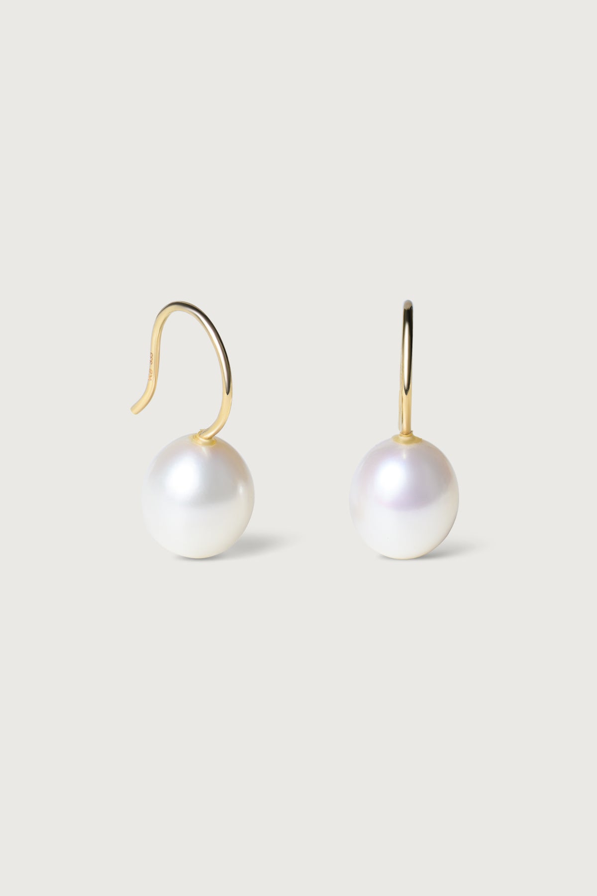 Golden Pearl Glow Set - Perlenohrringe inkl. gratis Perlenarmband & Payot Glow Oil
