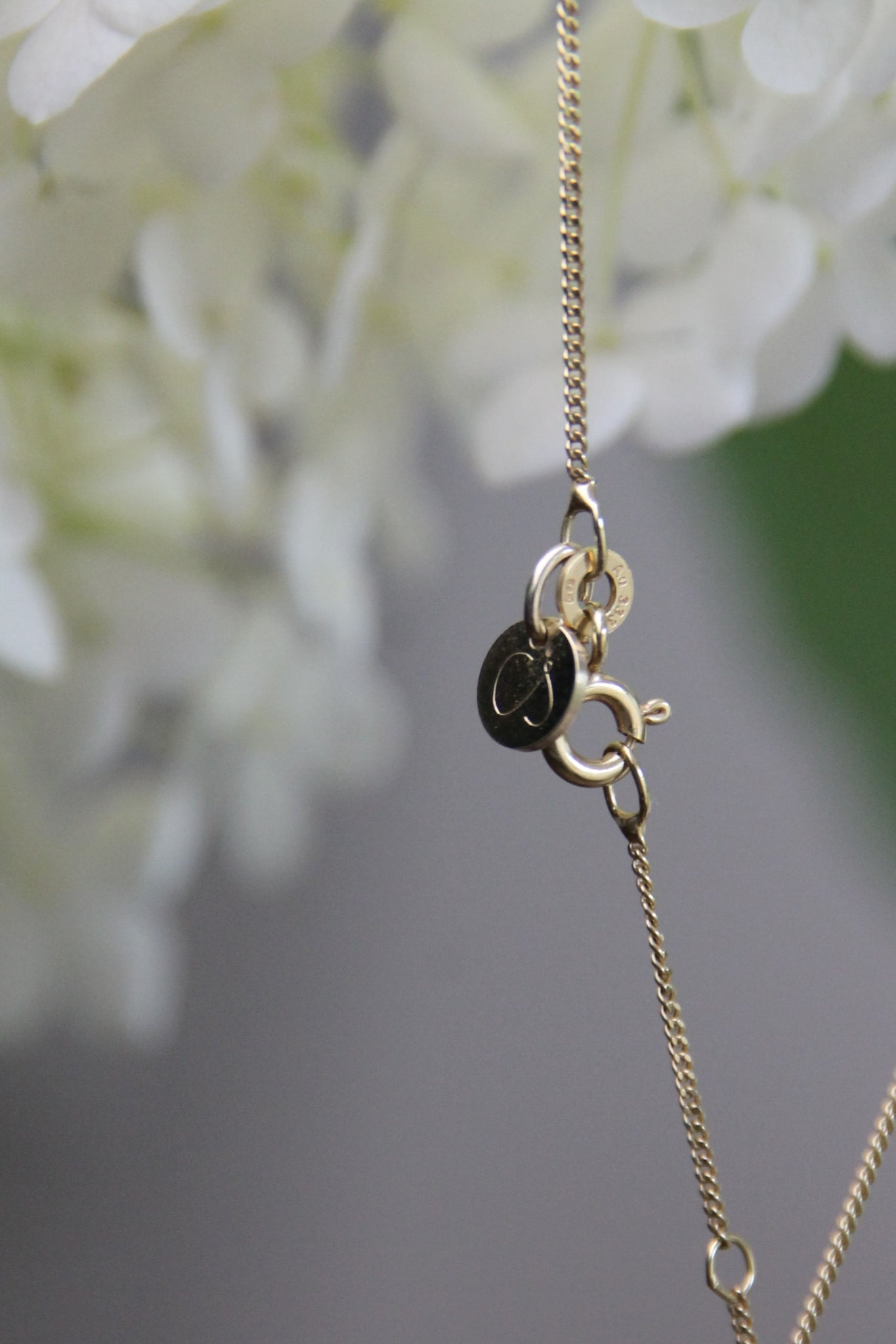 HOPE I KETTE 8K GOLD Mittellang, filigran mit Kleeblatt