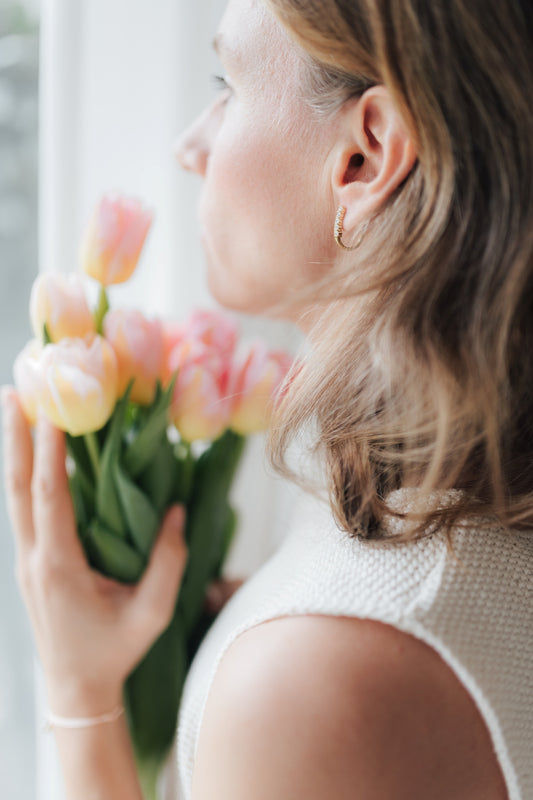 ZIRKONIA HOOPS I CREOLE mit 10 Zirkonia