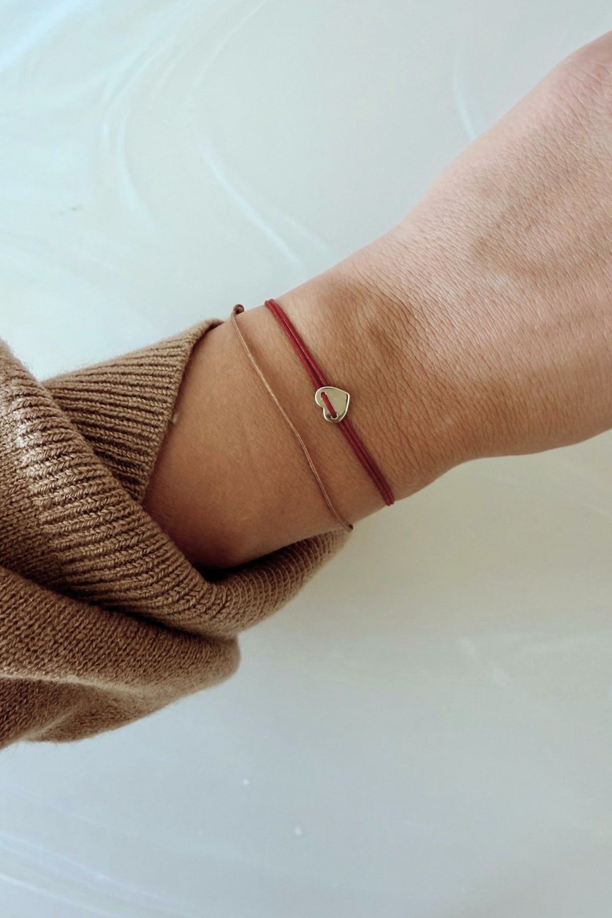 MYLOVE I WEINROTES STOFFARMBAND mit eingefasstem Herz