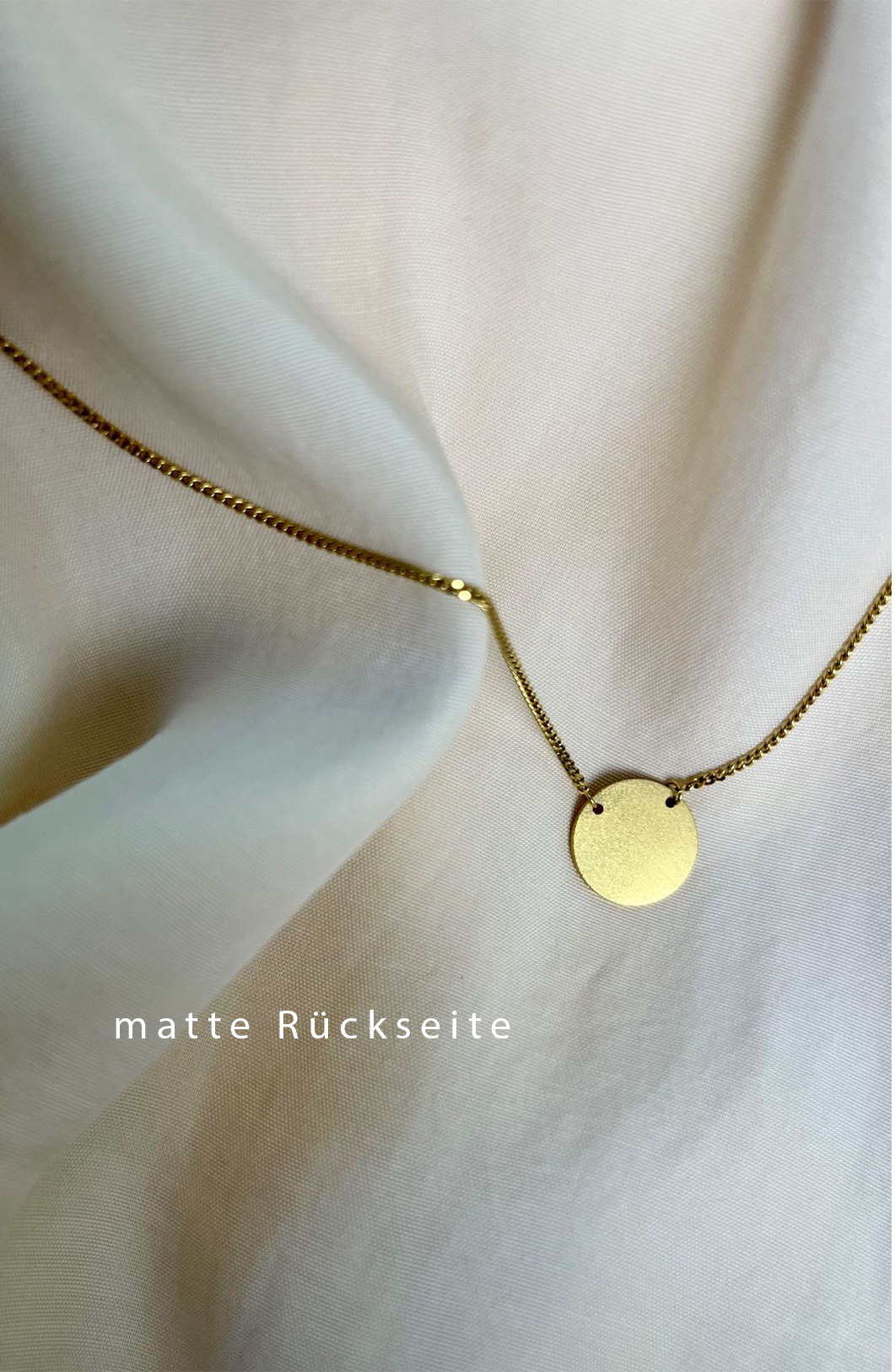 EMBRACE I KETTE 8K GOLD Lang, filigran mit eingefasstem Plättchen in 14 mm