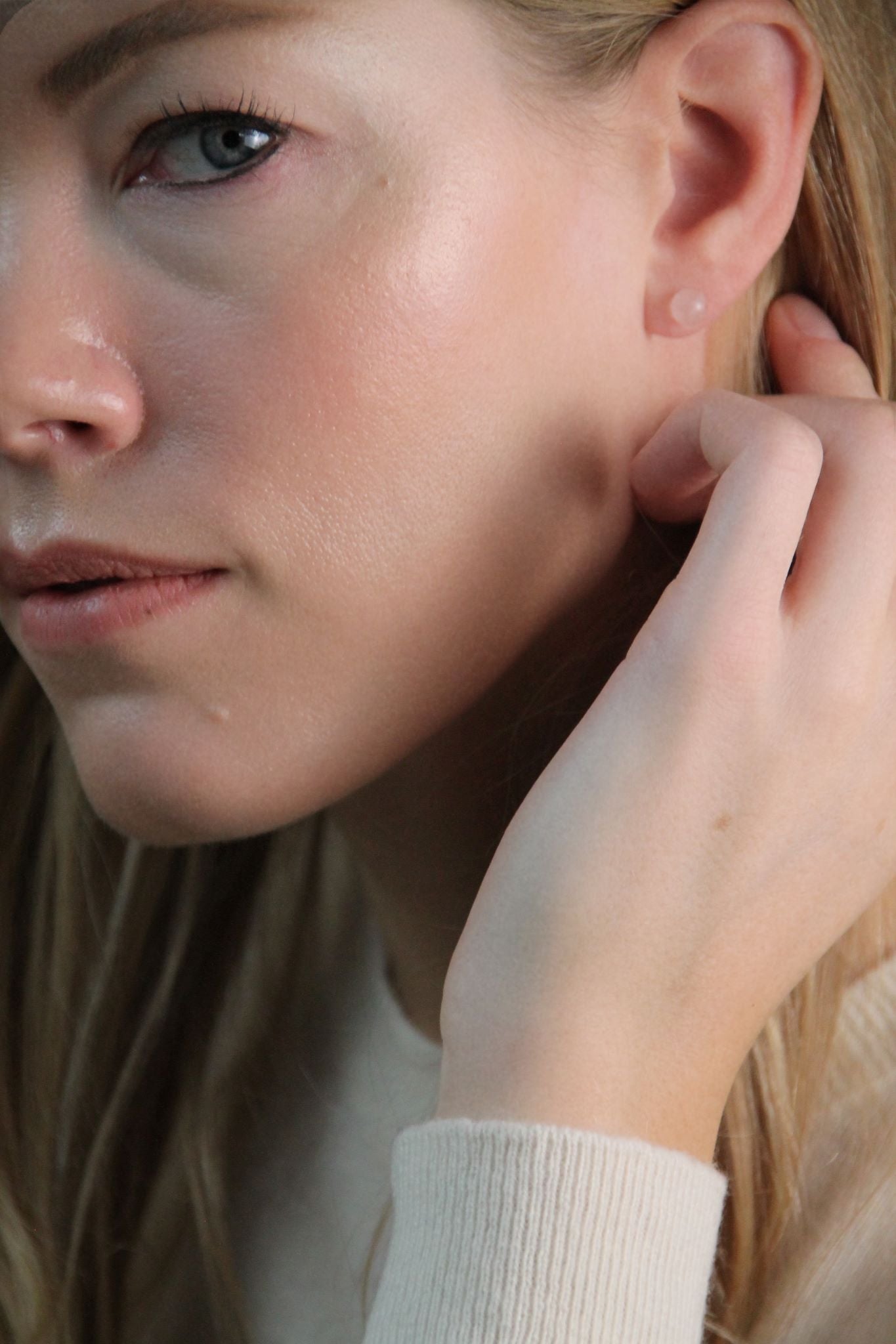 ROSE STUDS I OHRSTECKER MIT ROSENQUARZ 8K GOLD