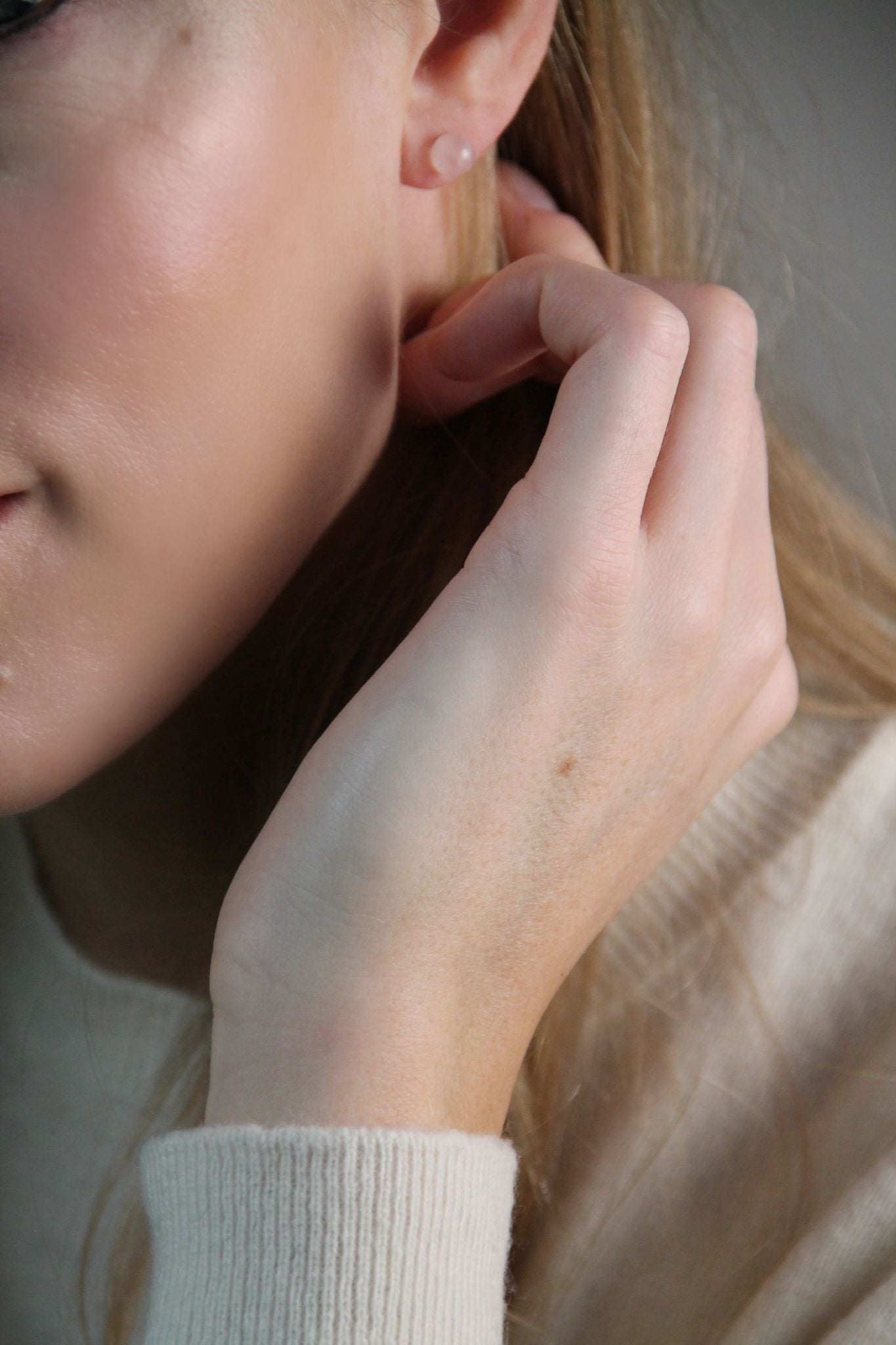 ROSE STUDS I OHRSTECKER MIT ROSENQUARZ 8K GOLD