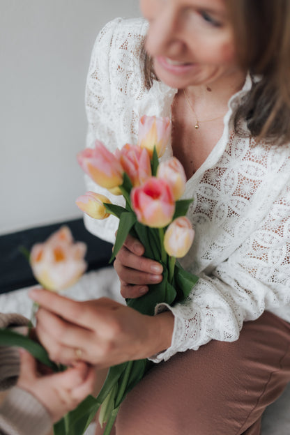 RISE I KETTE 8K GOLD Mittellang, sehr fein mit Herz