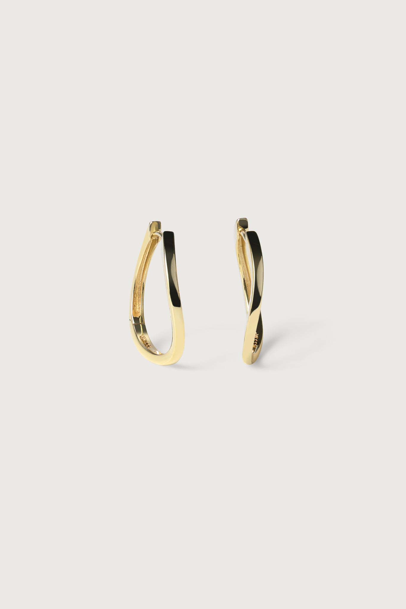 THIN TWISTED HOOP SMALL I CREOLE gedreht
