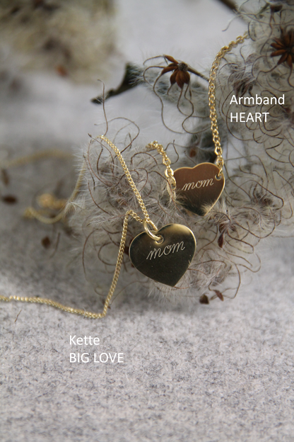 BIG LOVE I KETTE 8K GOLD Mittellang mit großem Herz