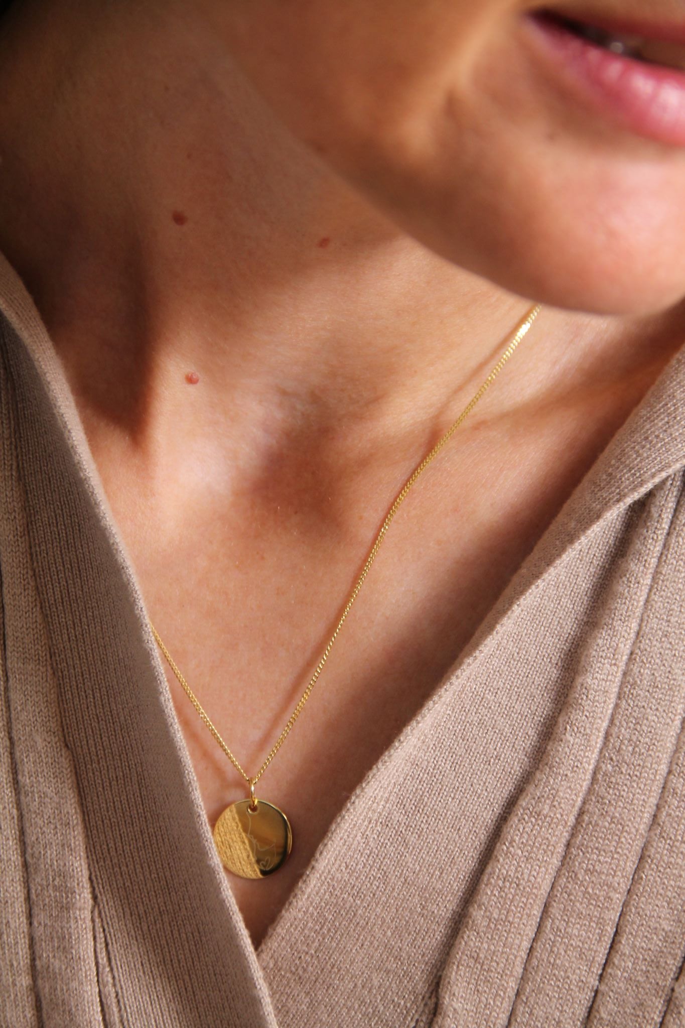 MEMORIES COLLECTION I KETTE mit Line Art Zeichnung I 8K GOLD