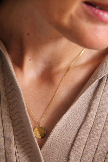 MEMORIES COLLECTION I KETTE mit Line Art Zeichnung I 8K GOLD