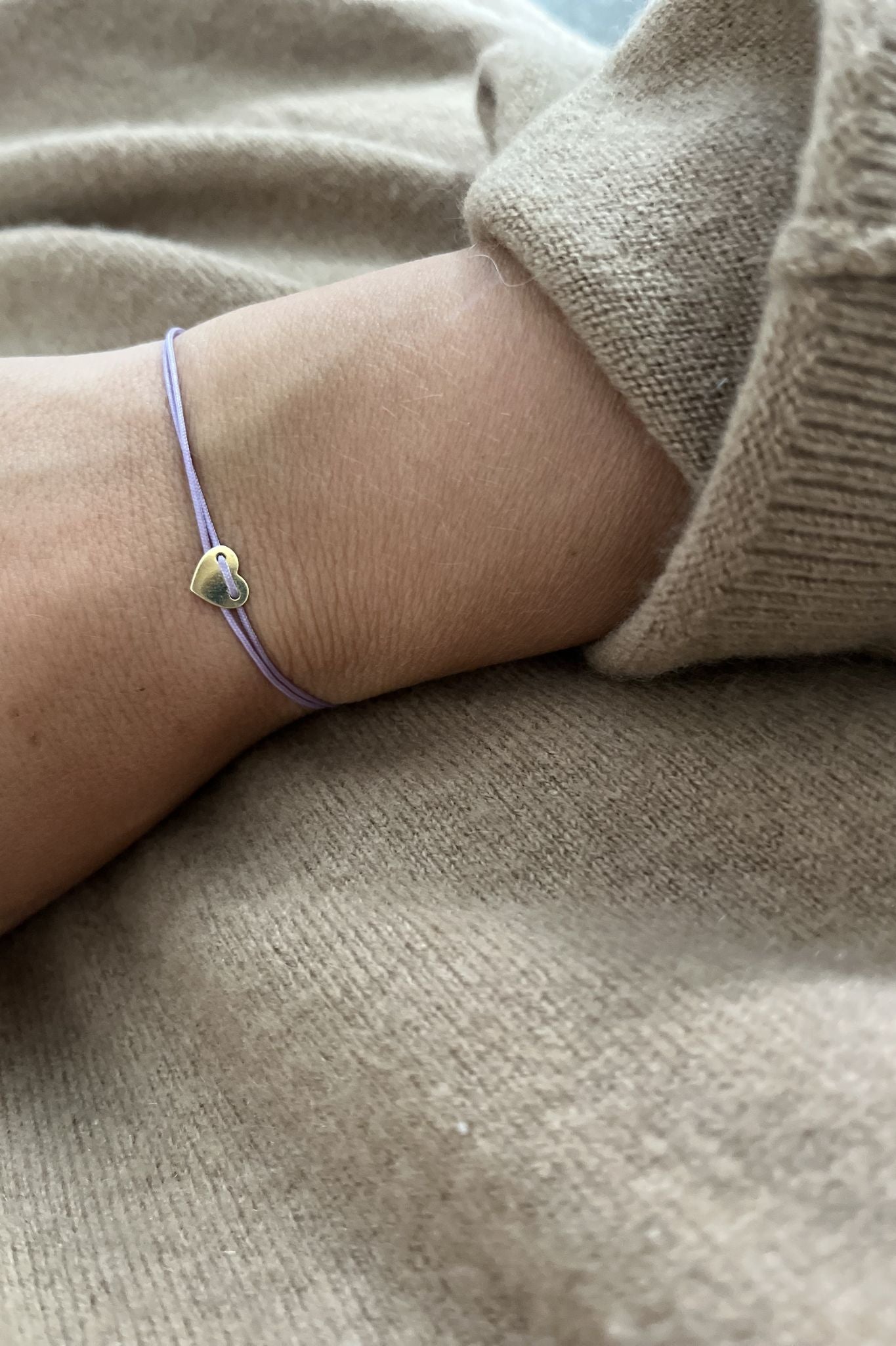 MYLOVE I STOFFARMBAND mit Herz als Anhänger I 8K GOLD