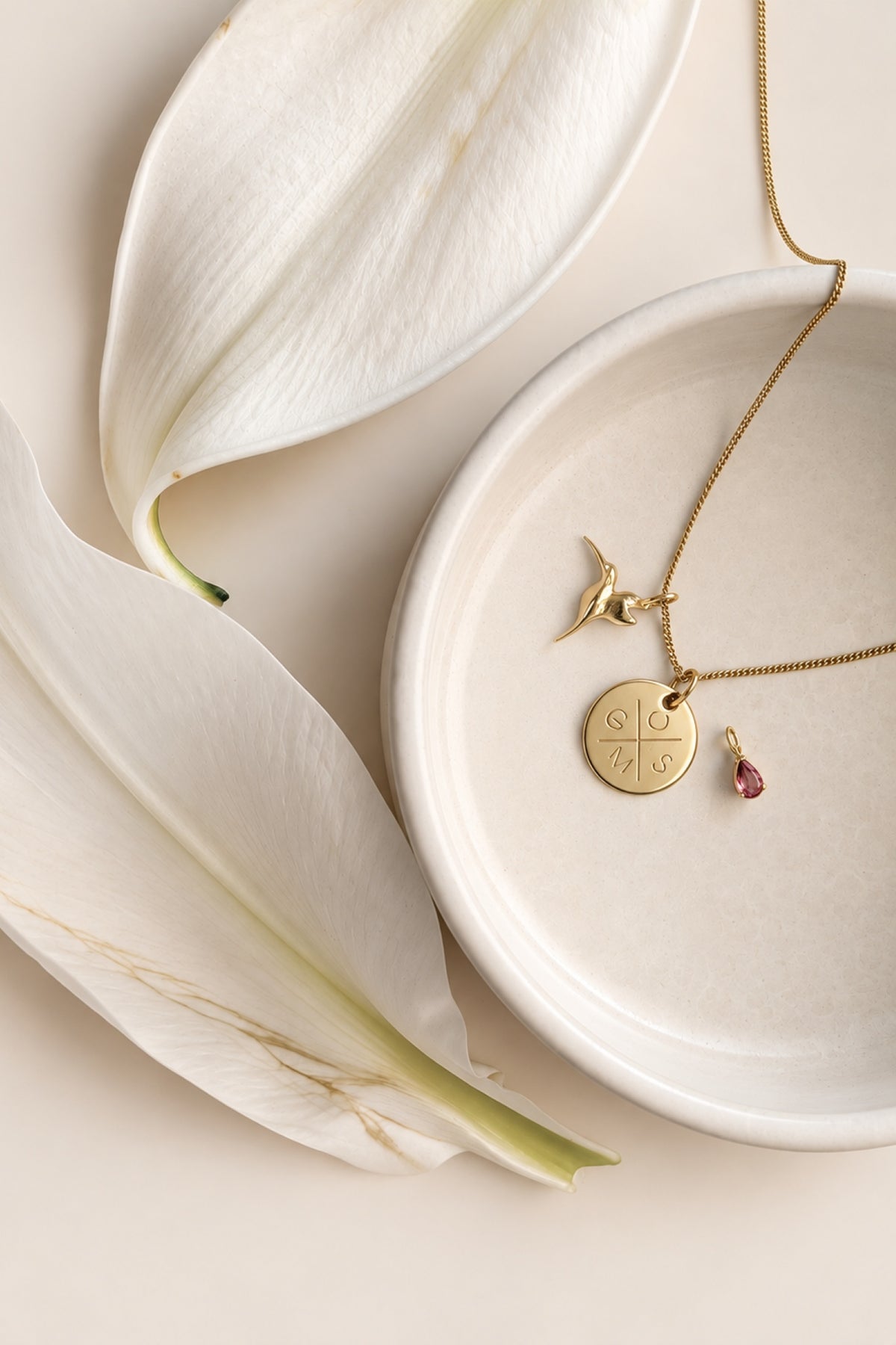 ALIVE I KETTE Mittellang mit Kolibri als Anhänger I VERGOLDET - 8K GOLD