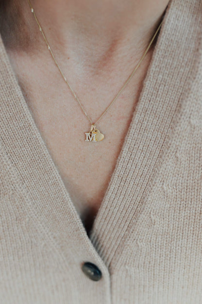 WRITE YOUR STORY I KETTE Mittellang mit Initial Anhänger Zirkonia I VERGOLDET - 8K GOLD