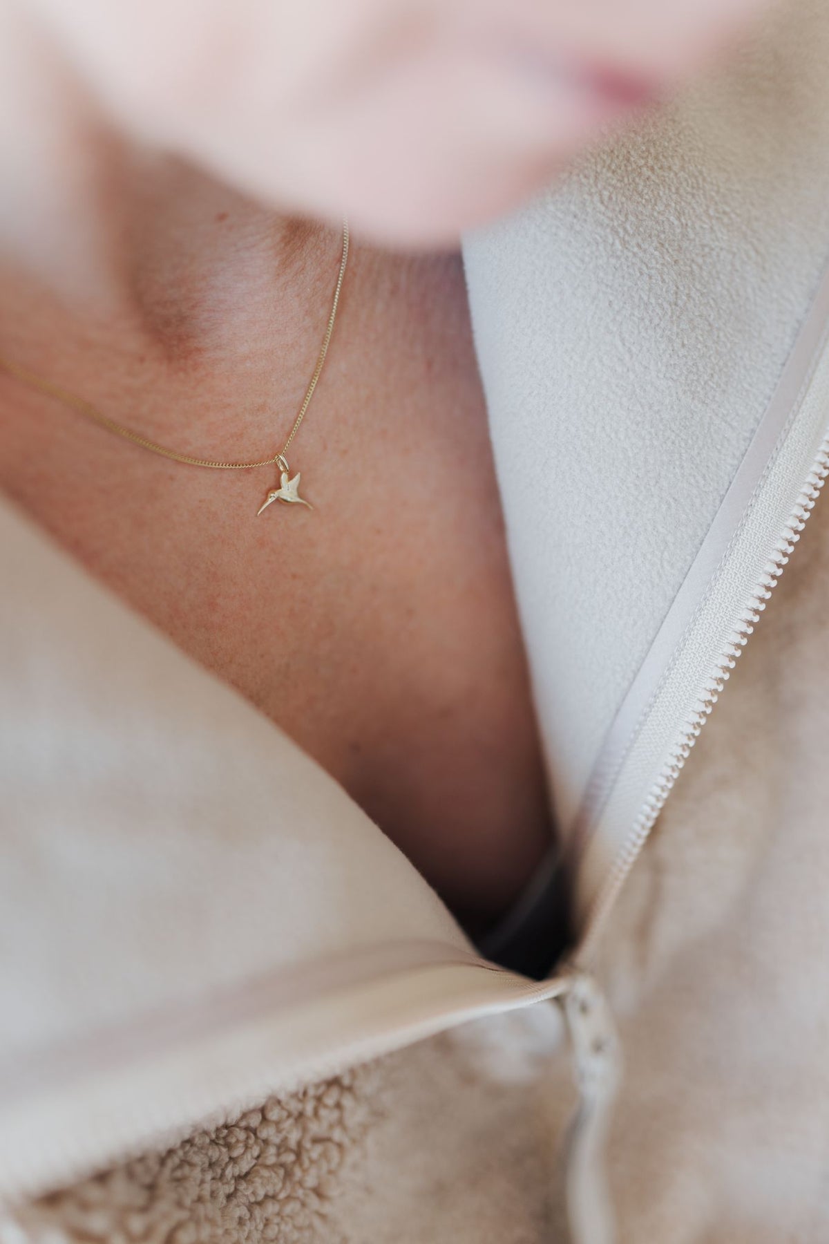 ALIVE I KETTE Mittellang mit Kolibri als Anhänger I VERGOLDET - 8K GOLD