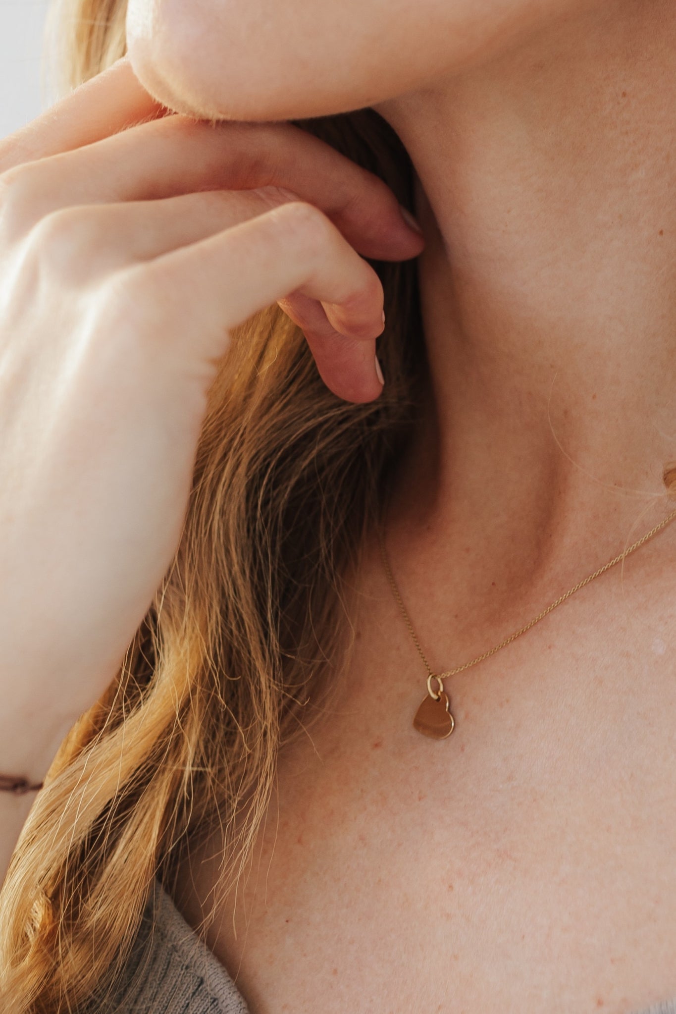 LOVE I KETTE 8K GOLD Mittellang, filigran mit Herz in 10 mm
