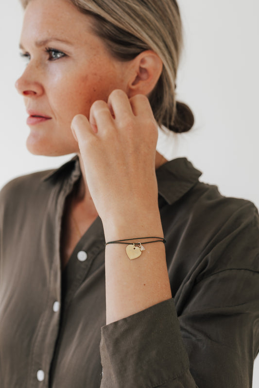 MYLOVE I STOFFARMBAND mit großem Herz und Geburtsstein als Anhänger I 8K GOLD