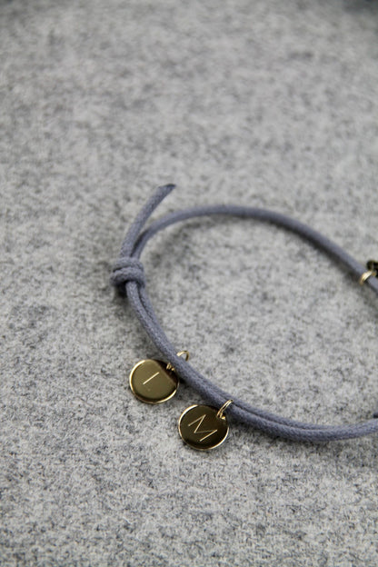 CHARMS COLLECTION I STOFFARMBAND mit zwei runden Plättchen I 8K GOLD