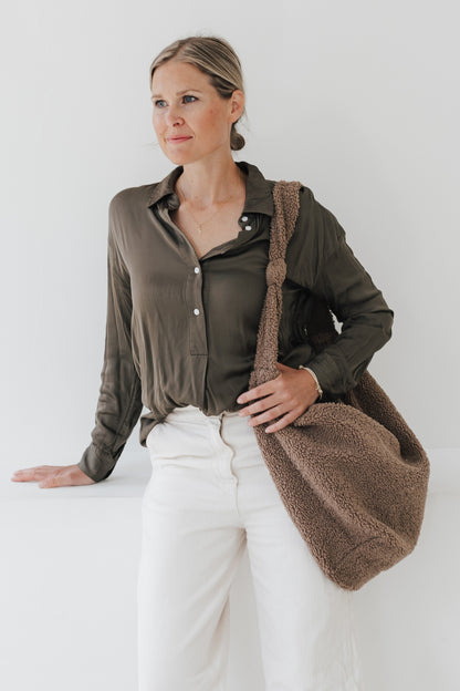 WRITE YOUR STORY I INITIAL KETTE 8K GOLD Mittellang, filigran mit einem Initial in 10 mm