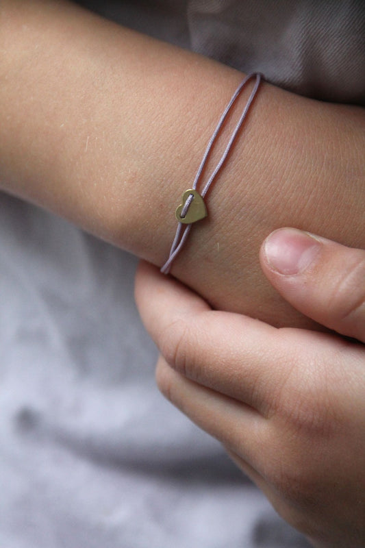 MYLOVE I STOFFARMBAND FÜR KINDER mit Herz als Anhänger I 8K GOLD