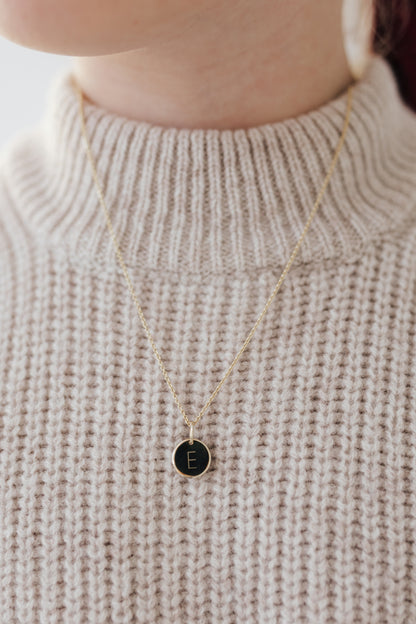 AURA I KINDERKETTE 8K GOLD Kurz, filigran mit kleinem Plättchen in 10 mm