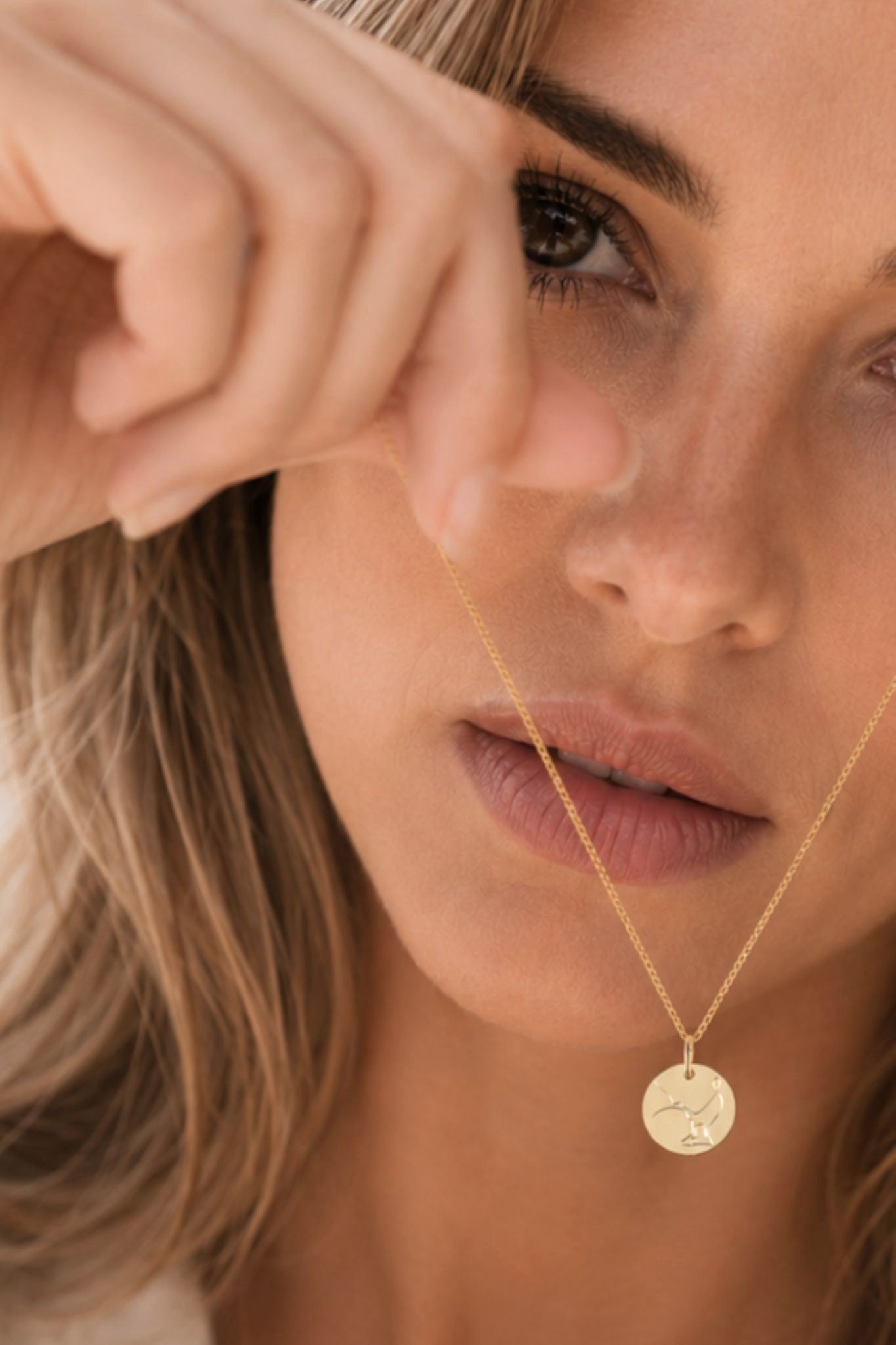 MOTHERS DAY EDITION I KETTE 8K GOLD mit Mama-Kind Zeichnung als Gravur