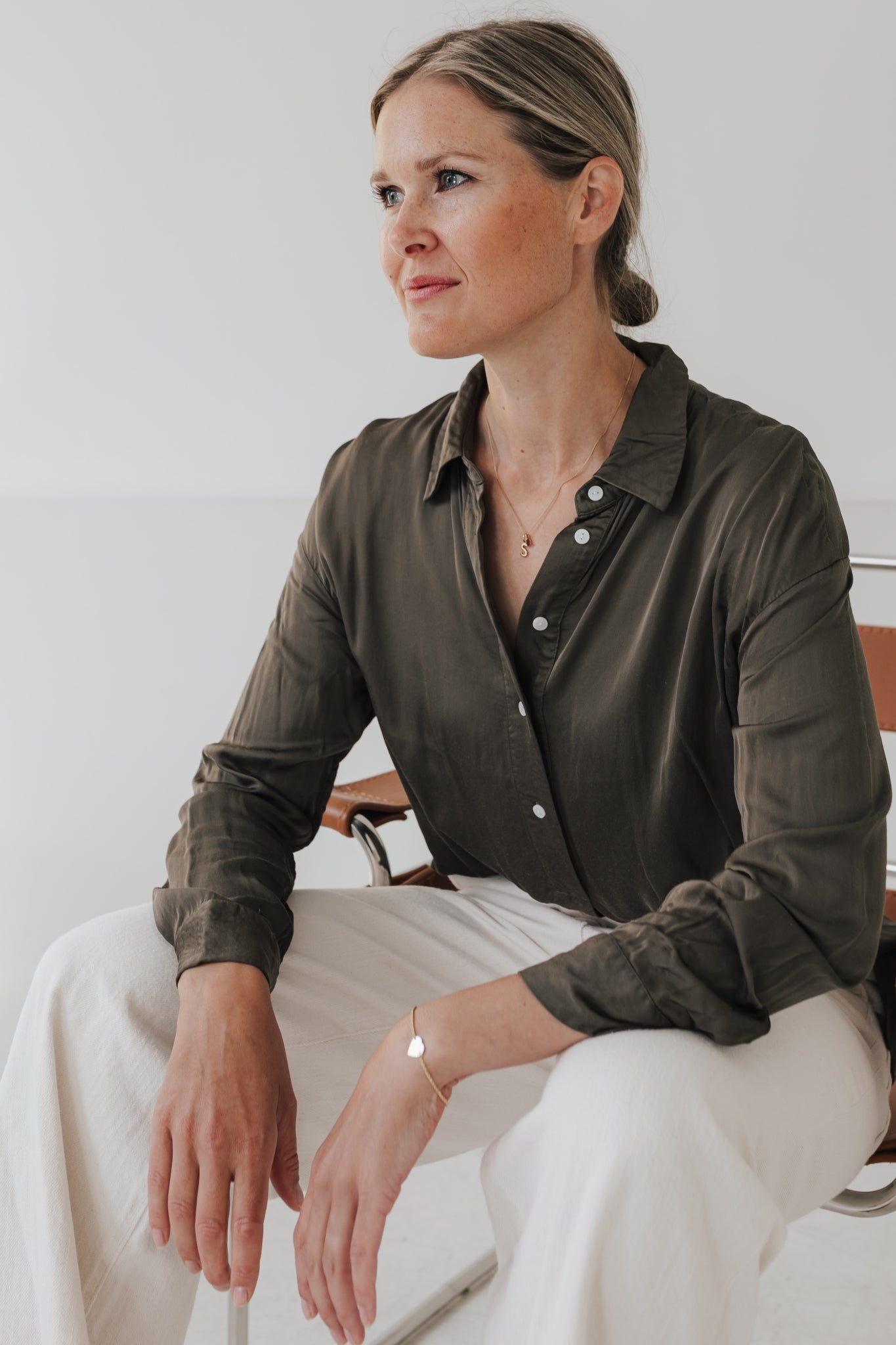 WRITE YOUR STORY I KETTE 8K GOLD Mittellang, mit Initial und Geburtsstein als Anhänger