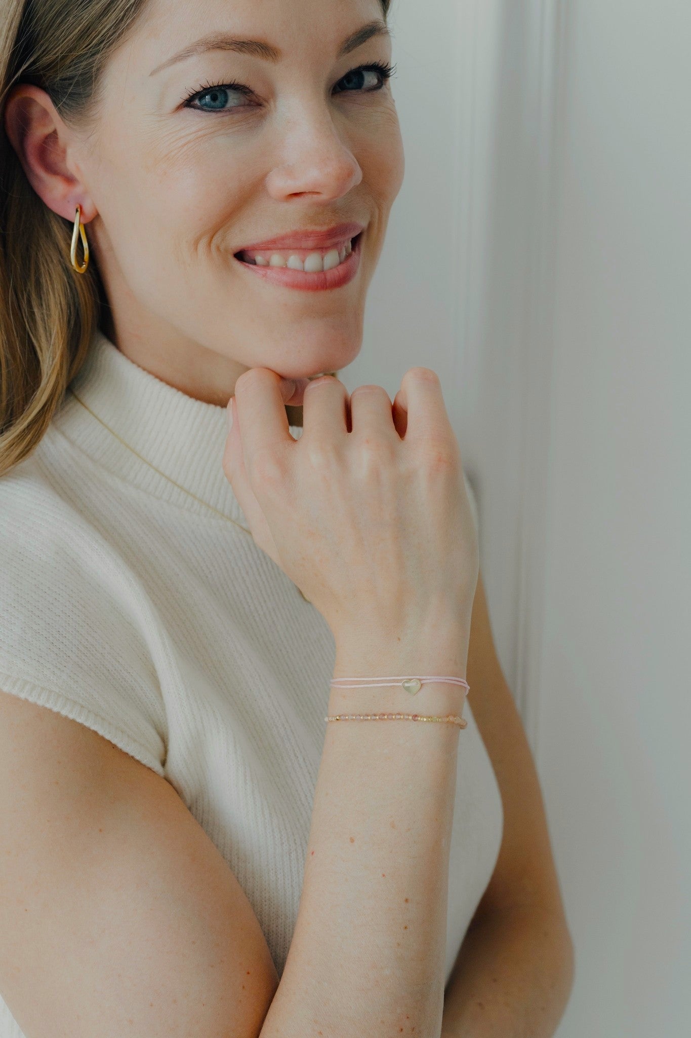 THIN TWISTED HOOP I CREOLE gedreht