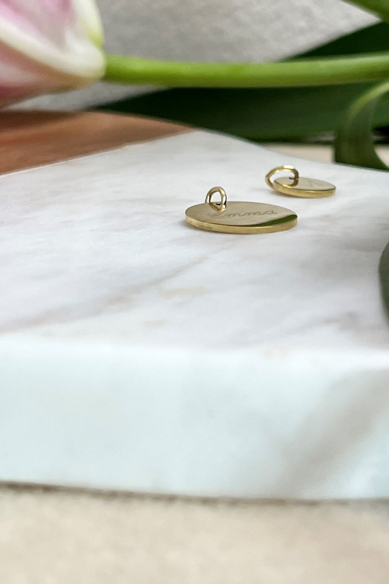 EINZELNES PLÄTTCHEN I 8K GOLD I 10 mm
