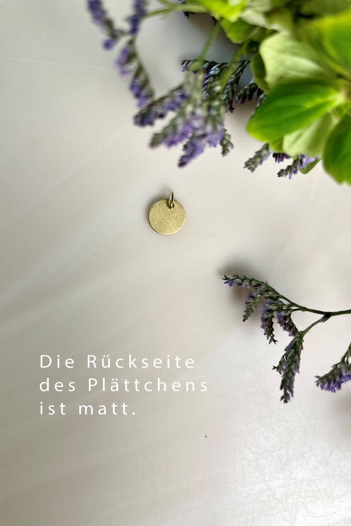 KIND I KETTE 8K GOLD Kurz, filigran mit kleinem Plättchen in 10 mm