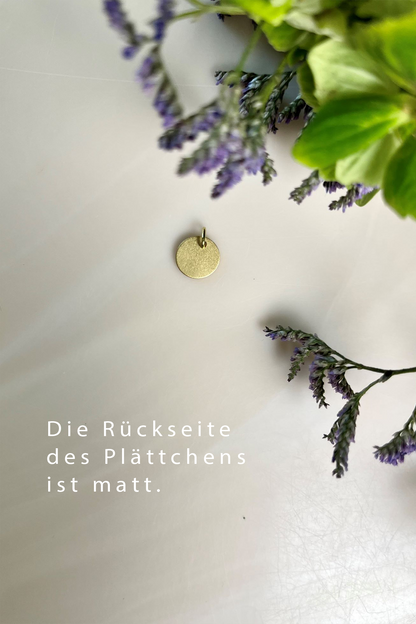 KIND I KETTE 8K GOLD Kurz, filigran mit kleinem Plättchen in 10 mm