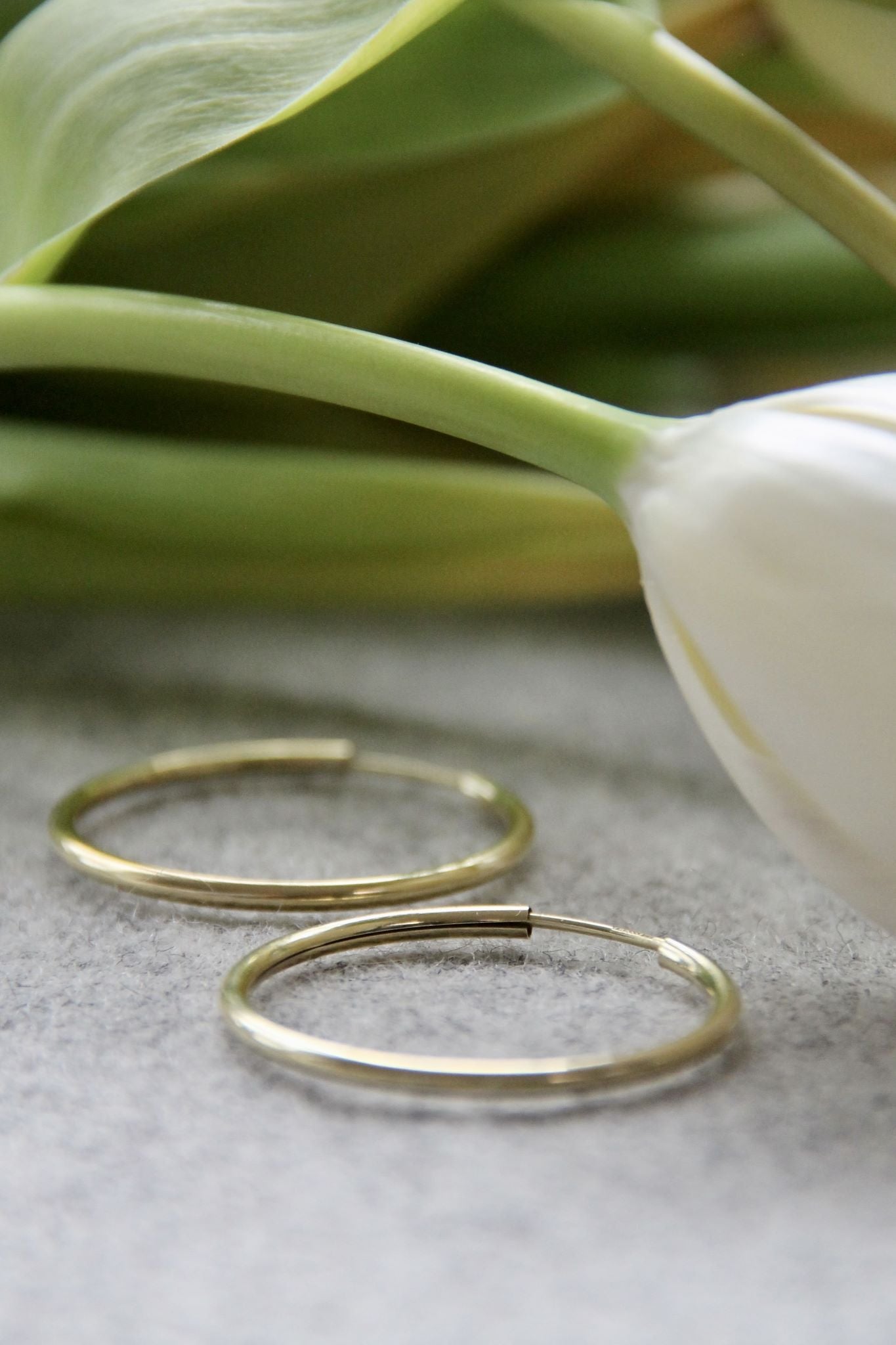 BASIC HOOP I OHRRING 8K GOLD groß, 30 mm