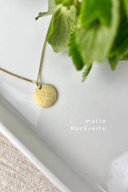 blooming GRACE I KETTE 8K GOLD MIT GEBURTSBLUME Lang, filigran mit großem Plättchen in 16 mm